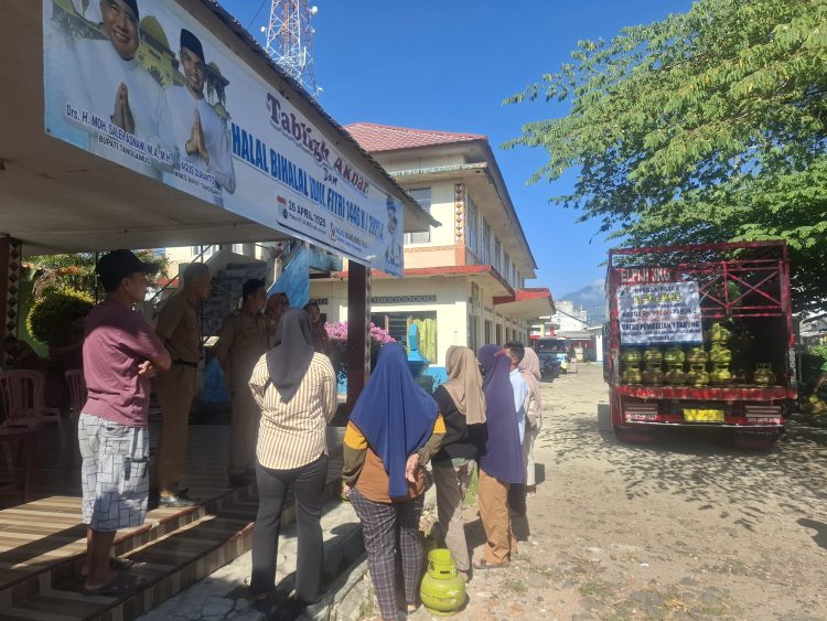 Menjelang Idul Adha, Pemkab Tanggamus dan Pertamina Gelar Operasi Pasar LPG Bersubsidi