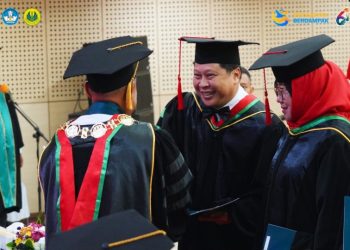 Ekosipasi: Filosofi Kopi, Gunung, dan Cerutu Robertus Robet dalam Merawat Keadilan dan Alam