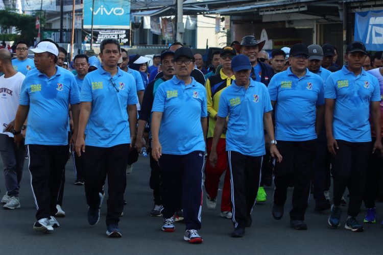 Meriah! Bupati-Wabup Lampung Utara Semarakkan HUT ke-79 Lewat Jalan Sehat, Layanan Kesehatan Gratis, dan Lomba Budaya