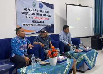 PWM Muhammadiyah Lampung Gandeng Isbedy Stiawan ZS Gelar Workshop Puisi, Dimulai dari UMPRI
