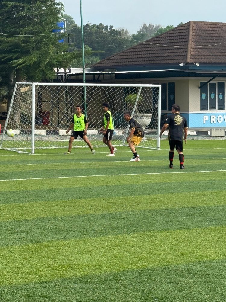 Jaga Kekompakan, SIKAMBHARA Gelar Fun Mini Soccer di Mapolda Lampung