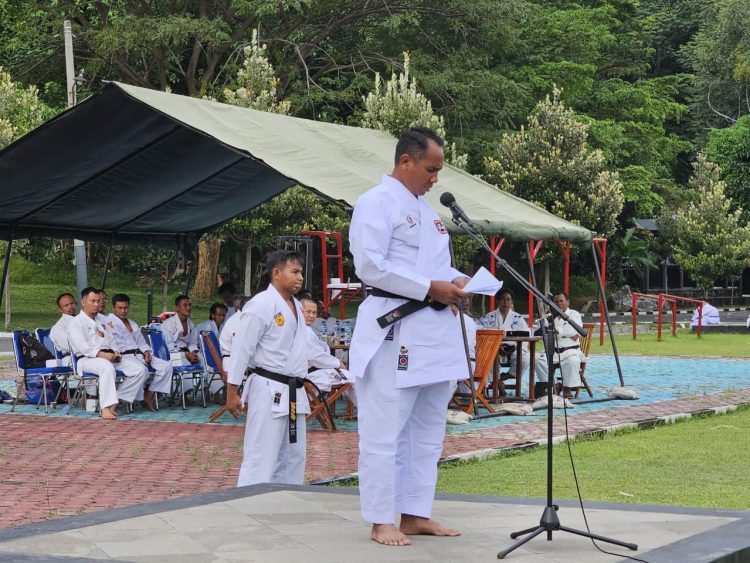 Prajurit Yonif 7 Marinir Ikuti Latihan Bersama dan Ujian Kenaikan Tingkat Karate di Pesawaran