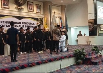 Kukuhkan IJP Lampung, Gubernur Mirza Ajak Jurnalis Jadi Mitra Literasi dan Pilar Pembangunan Daerah