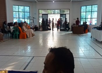 Jemput Bola Adminduk di Hanura, Disdukcapil Pesawaran Layani 300 Warga Rekam E-KTP