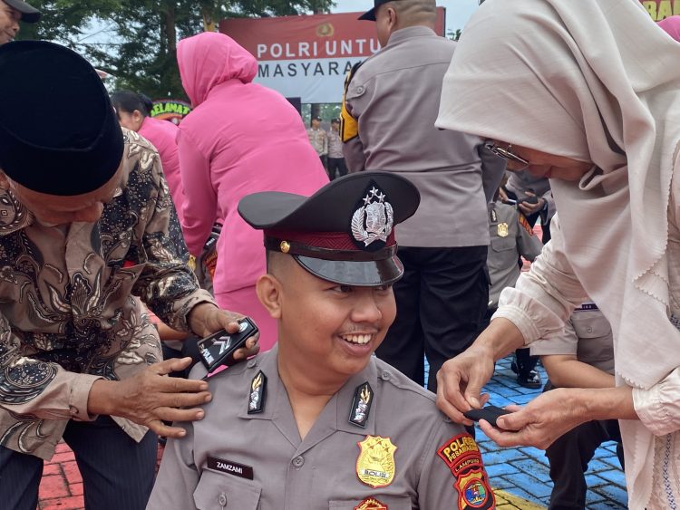 28 Personel Naik Pangkat, Polres Pesawaran Rayakan Hari Bhayangkara dengan Penuh Haru dan Kebanggaan