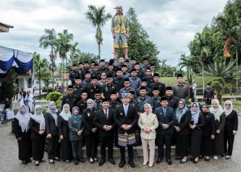Pelantikan Bersejarah di Taman Makam Pahlawan: Bupati Lampung Selatan Lantik Sekda Baru di Hadapan Para Leluhur