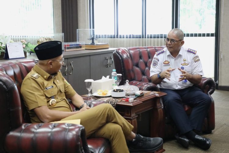 Sinergi Maritim: Gubernur Lampung Sambut Kepala KSOP Panjang Bahas Akselerasi Pelabuhan