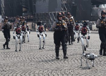 Polri Perkenalkan Robot Humanoid dan K9 di Hari Bhayangkara ke-79: Langkah Nyata Menuju Modernisasi Kepolisian