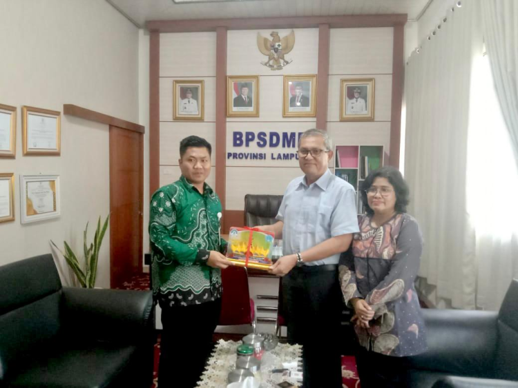 STIKes Baitul Hikmah dan BPSDMD Lampung Kolaborasi untuk Negeri: Sehatkan Punggung, Jaga Jantung