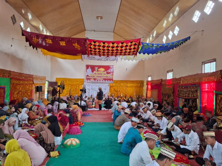 Meriah dan Penuh Makna, Hari Jadi ke-14 Pekon Sukajaya Kobarkan Semangat Pelestarian Budaya Lewat Tradisi Pangan Balak