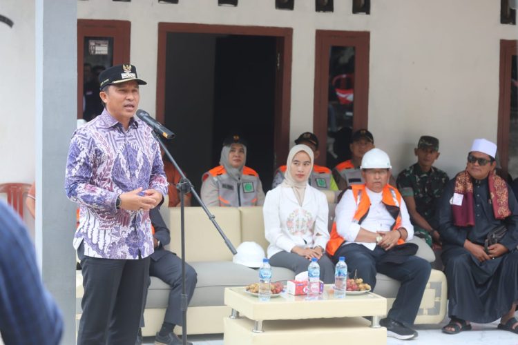 Bupati Parosil Resmikan Pembangunan Jalan Tugu Ratu–Sukamarga, Harapan Baru untuk Warga Suoh