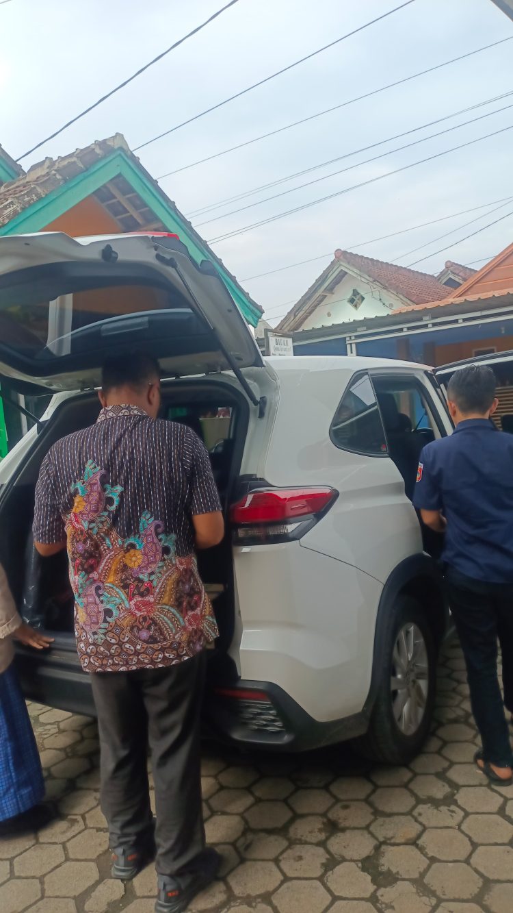 Peduli Korban Banjir, Bank Syariah Tanggamus Salurkan Bantuan ke Wonosobo dan BNS