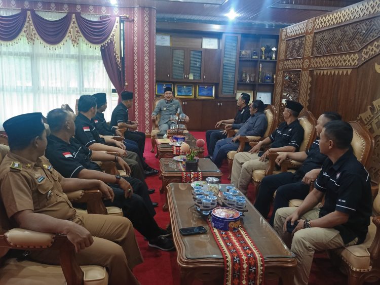 Silaturahmi Penuh Makna, PSHT Lampung Barat Teguhkan Dukungan untuk Pemerintah Daerah