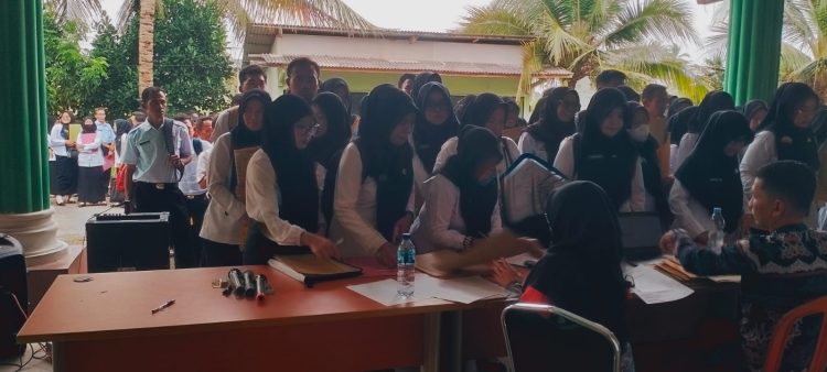 Resmi Bertugas! Ratusan Guru PPPK Pringsewu Terima SPMT dan Siap Mengabdi di Sekolah