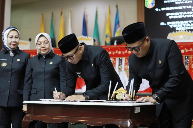 Lampung Mantapkan Arah Pembangunan 2025–2029: Raperda APBD 2024 dan RPJMD Resmi Disahkan