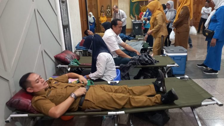 Semarak HUT ke-64 IKWI Lampung: Donor Darah, Cek Kesehatan, dan Suara Lantang Lawan KDRT