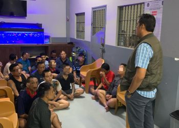 Operasi Senyap di Malam Hari: Kalapas Kalianda Pimpin Razia Demi Lapas yang Aman dan Tertib