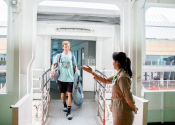 ASDP Imbau Penumpang Isi Manifest Sesuai Identitas dan Beli Tiket Online