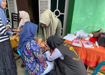 Cegah Stunting Sejak Dini, Polres Pesawaran dan Puskesmas Bernung Gelar Posyandu Balita di Pedesaan