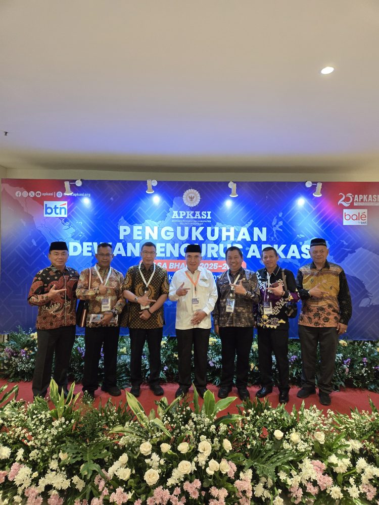 Mendagri Kukuhkan Pengurus APKASI 2025–2030, Bupati Tanggamus Jabat Ketua Bidang Perdagangan