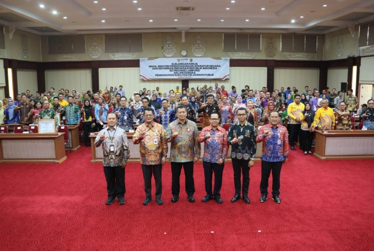 Dorong Reformasi Nyata, Wamen PANRB Apresiasi Inovasi Pelayanan Publik di Lampung