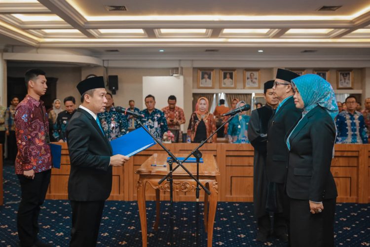 Pelantikan Pejabat Eselon II, Pemprov Lampung Dorong Birokrasi Profesional dan Layanan Publik Pro-Rakyat