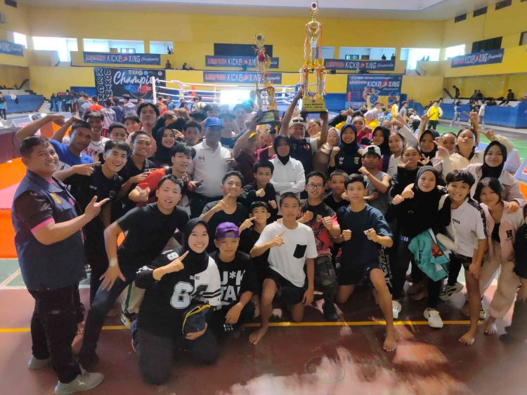 Tanggamus Sabet Juara Umum di Kick Boxing Championship 2025, Koleksi 41 Medali!