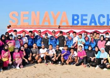 Bupati Egi Fun Run di Pesisir Kalianda, Ajak Warga Ramaikan Krakatau Beach Run 2025