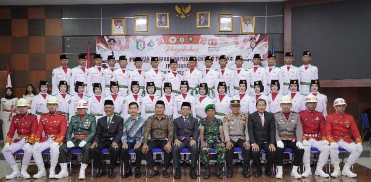 Bupati Pringsewu Kukuhkan Anggota Paskibraka 2025