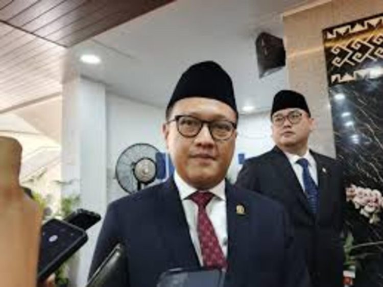 Gerindra Lampung Dua Wajah: Ketua DPRD Serukan Martabat, Partai Dukung SMA Ilegal