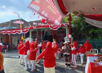 Warga Gang Pesona Sukarame Rayakan HUT ke-80 RI dengan Lomba Tradisional, Semarak Kebersamaan dan Nasionalisme