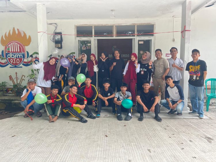 Gelak Tawa Warnai Perayaan HUT ke-80 RI di DBFM Radio Lampung Selatan