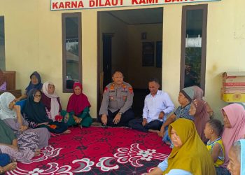 Sat Polairud Polres Lamsel Sapa Warga Pesisir, Tebar Tali Asih dan Pesan Kamtibmas