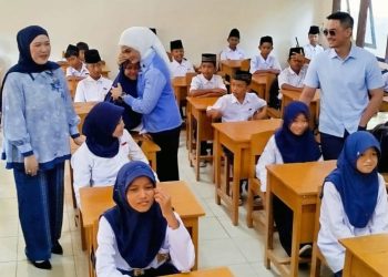 Putri Zulkifli Hasan Resmikan Renovasi Ruang Kelas SMP 1 Muhammadiyah Rajabasa, Dorong Pemerataan Akses Pendidikan