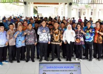 Sarasehan Hukum: Bupati Lampung Selatan dan Kajati Tekankan Desa Bebas Korupsi