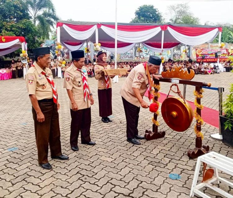 Gudep Alkautsar Rayakan Hari Pramuka ke-64 dengan Upacara dan Penghargaan
