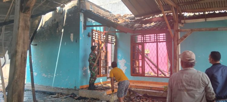 Kebakaran Hebat di Way Urang Lampung Selatan, Rumah Permanen Hangus Total