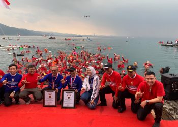 Berenang Merdeka di Pesawaran Dorong Pengembangan Wisata Bahari Berkelanjutan
