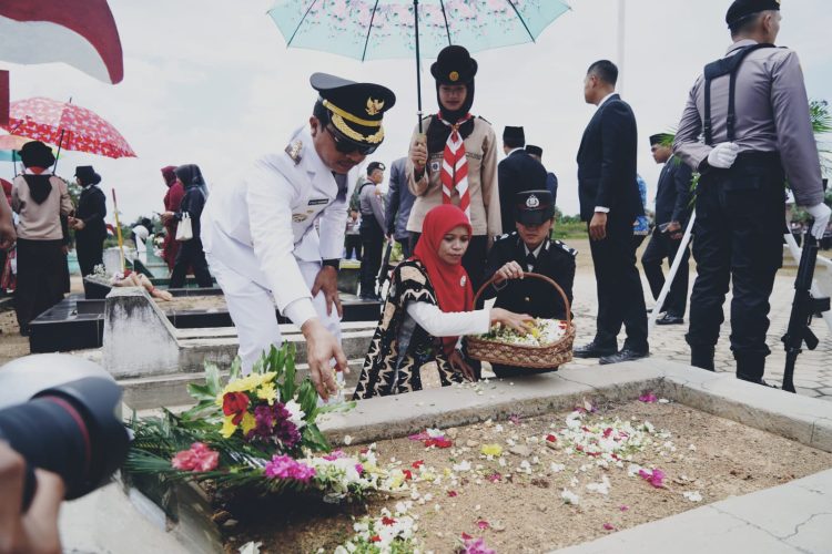 Pemkab Pringsewu Gelar Upacara Peringatan HUT Ke-80 Proklamasi Kemerdekaan RI