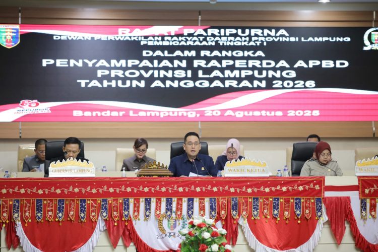 Pemprov Lampung Serahkan Dokumen Raperda APBD 2026 ke DPRD, Fokus pada Pendidikan, Infrastruktur, dan Pemulihan Ekonomi
