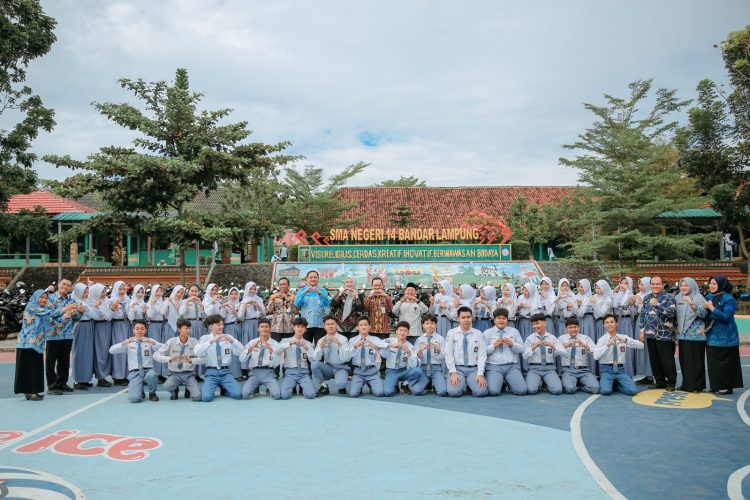 Literasi Digital Guru di Lampung Diperkuat Lewat Program AI Goes to School