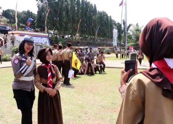 Polwan Polres Tanggamus Gelar Kampanye “Rise and Speak” di Apel Besar HUT ke-64 Pramuka, Dorong Kesadaran Anti Kekerasan