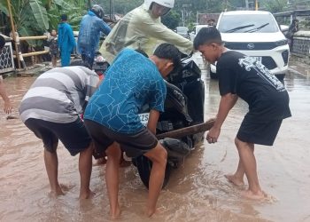 Banjir dan Erosi Kembali Terjang Desa Sukajaya Lempasing, Ribuan Warga dan Pengendara Terdampak