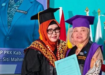 Wisuda Sekolah Lansia “Kasih Ibu” Tanggamus: Upaya Tingkatkan Kualitas Hidup Generasi Emas