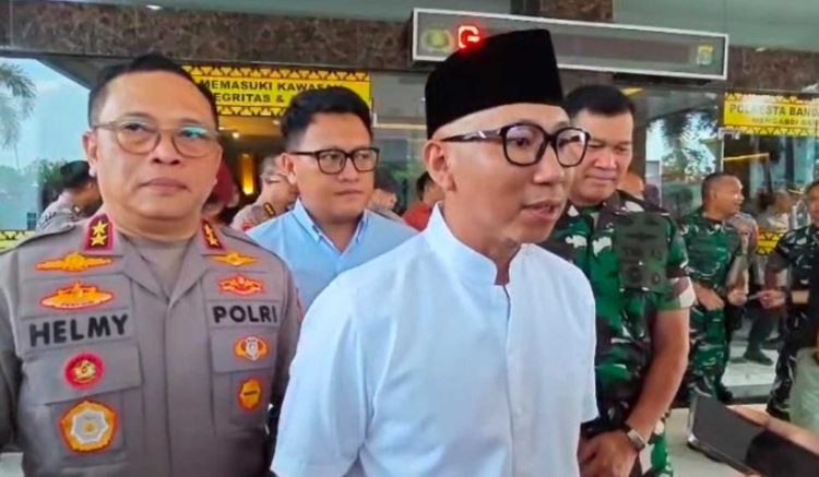 Dukungan RMD pada SMA Ilegal Siger: Api Politik yang Bisa Membakar Guru dan Rakyat