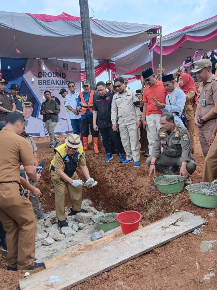 Bupati Tanggamus Resmikan Groundbreaking Pembangunan Jembatan Strategis Ulu Semong