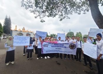 Honorer Lampung Gelar Aksi di DPRD, Tuntut Kepastian Status dan Formasi PPPK