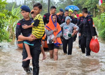 Polri All Out Tangani Bencana Bali: Dari Logistik Hingga Trauma Healing untuk Korban Banjir dan Longsor