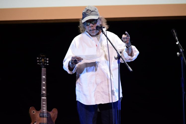 Malam Panggung Penyair PPN XIII, Isbedy Stiawan ZS Curi Perhatian Lewat “Tungku di Jalan Raya”