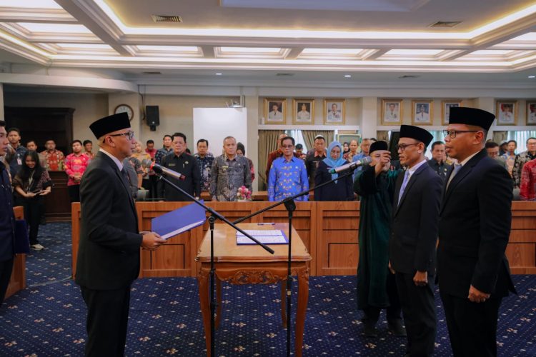 Resmi Dilantik, Anang Risgiyanto Pimpin Bappeda dan Rendi Riswandi Nahkodai BKD Lampung